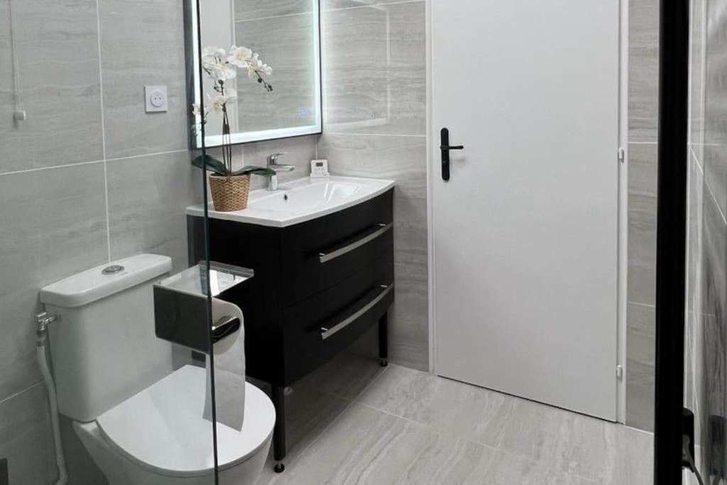 Magnificient Parisian Flat - Parisian Heart Apartment Екстериор снимка